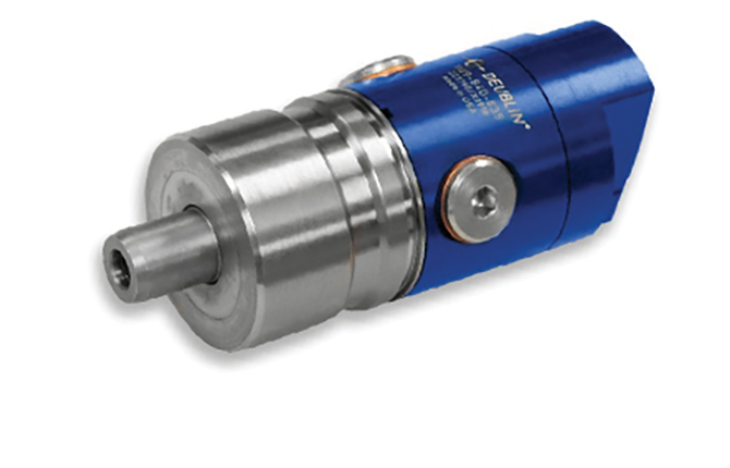 Montado en el orificio 